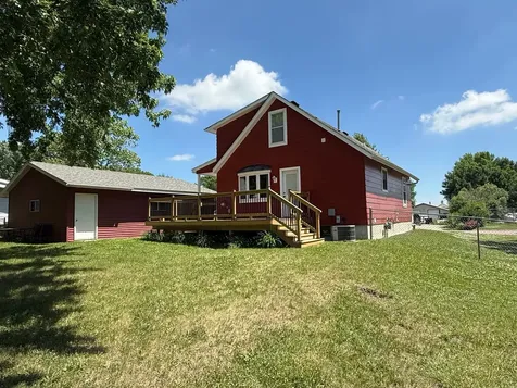 101 Parker Lane Redwood Falls MN 56283
