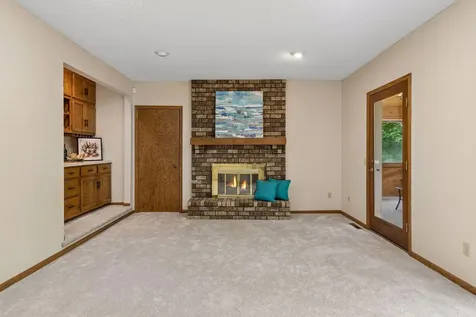 13673 Duluth Drive Apple Valley MN 55124