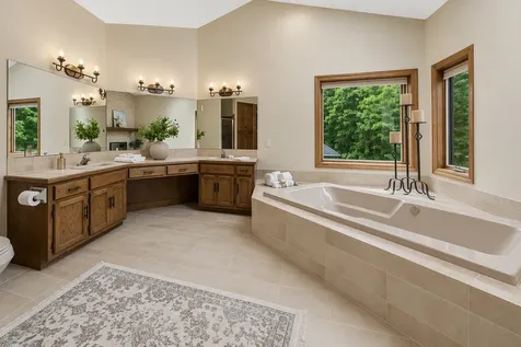 13673 Duluth Drive Apple Valley MN 55124