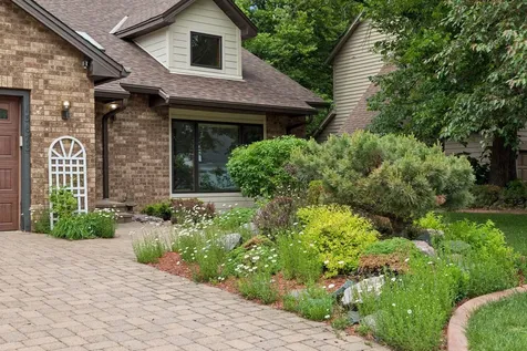 13673 Duluth Drive Apple Valley MN 55124