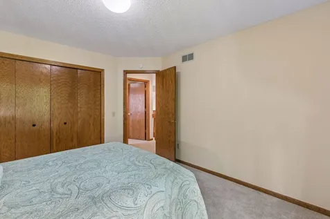 13673 Duluth Drive Apple Valley MN 55124