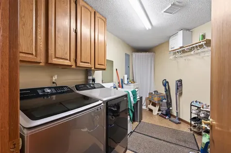 6710 Buckley Circle Inver Grove Heights MN 55076
