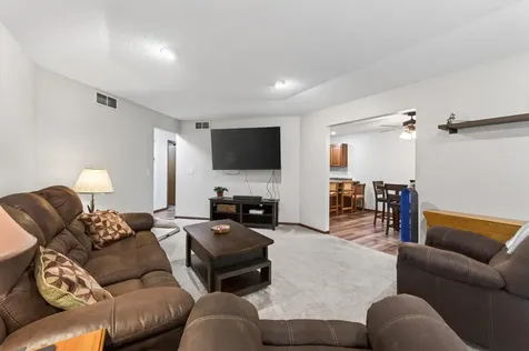 6710 Buckley Circle Inver Grove Heights MN 55076
