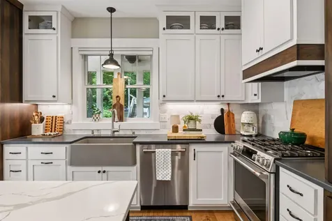 180 Bell Street Excelsior MN 55331