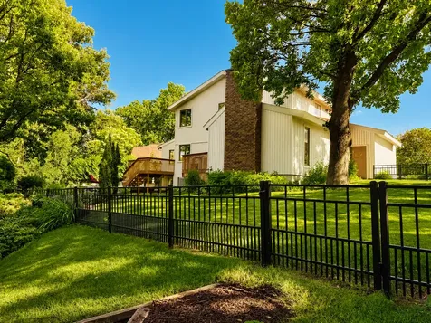 2024 Telemark Court NW Rochester MN 55901