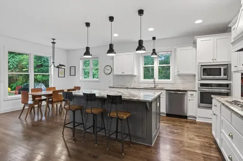 227 Sunnyridge Lane Golden Valley MN 55422
