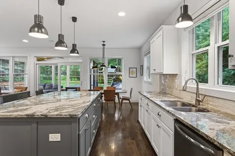 227 Sunnyridge Lane Golden Valley MN 55422