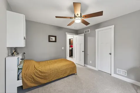 227 Sunnyridge Lane Golden Valley MN 55422