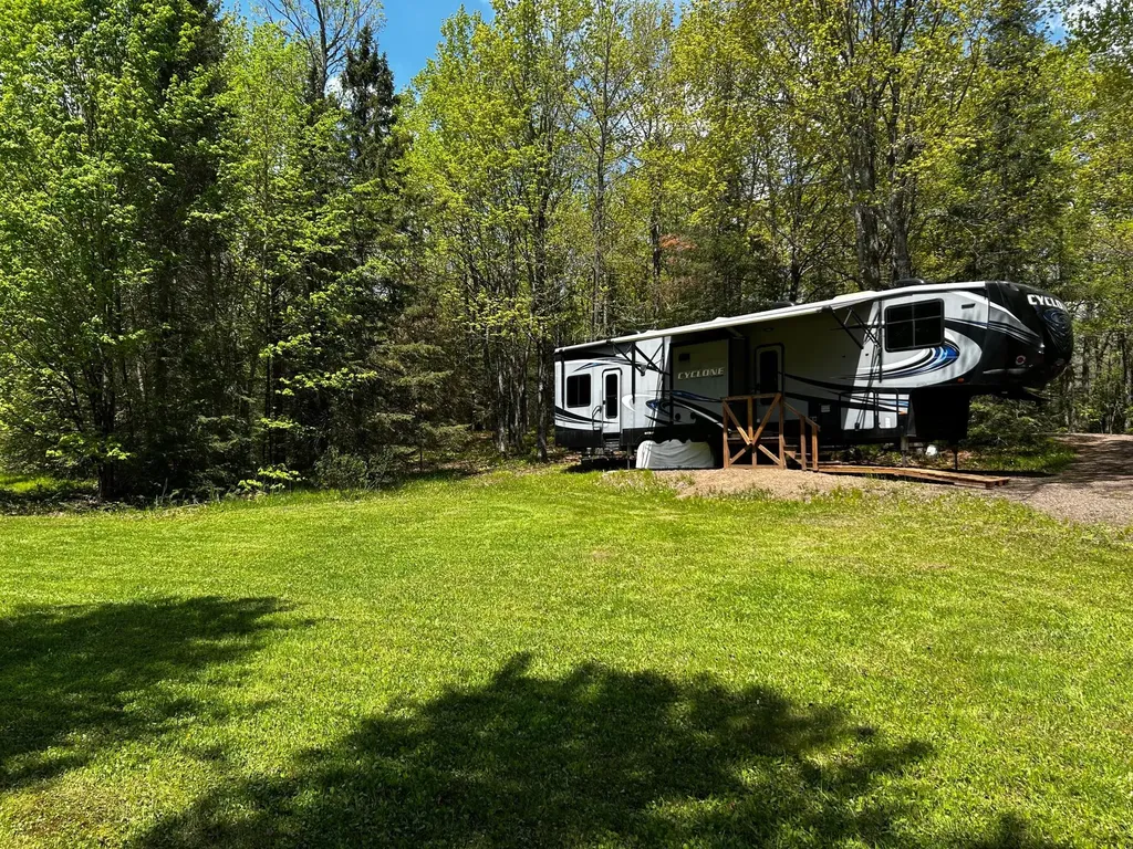 3451 E Alger Grade Two Harbors MN 55616