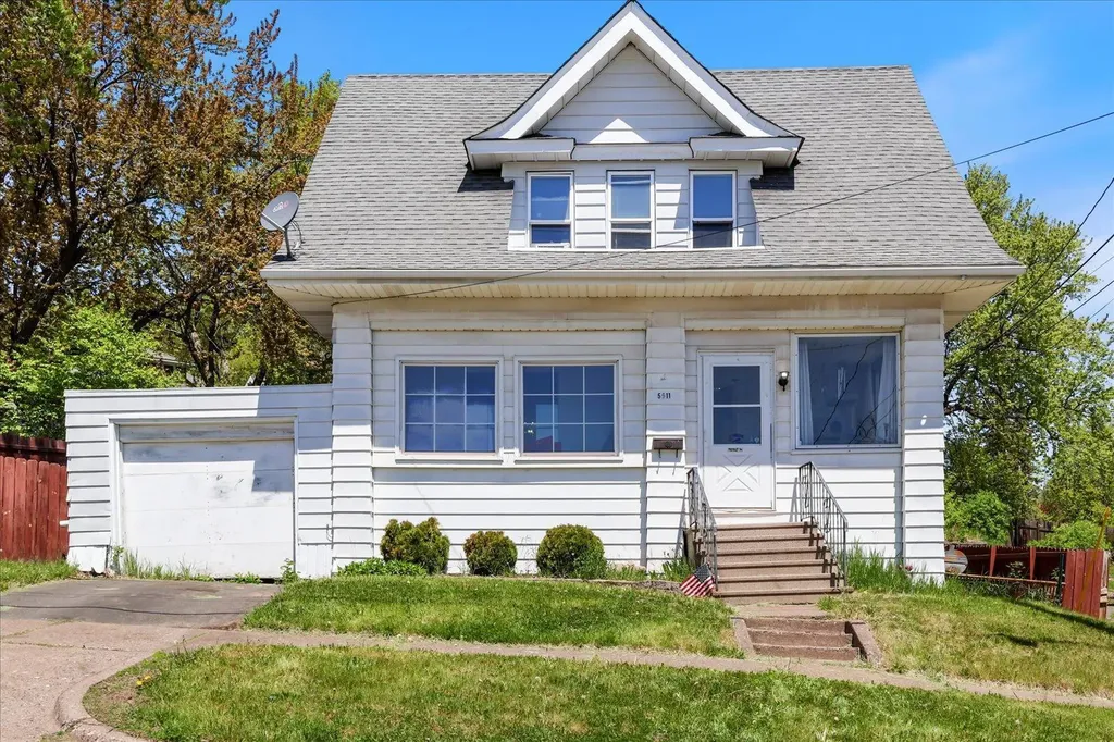 5911 Elinor Street Duluth MN 55807