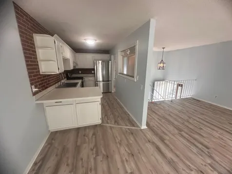 1113 E 145th Street Burnsville MN 55337