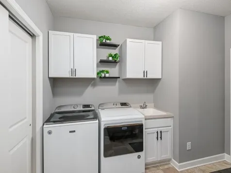 101 Parkview Lane Cologne MN 55322
