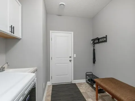 101 Parkview Lane Cologne MN 55322