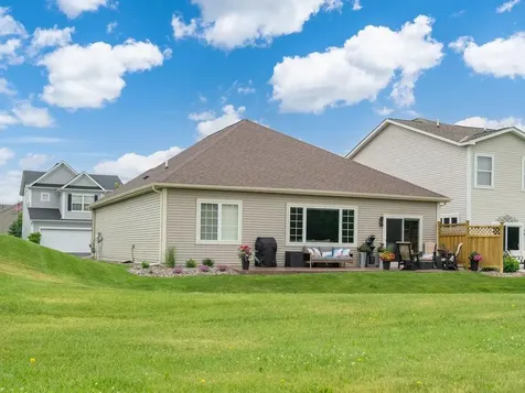 101 Parkview Lane Cologne MN 55322