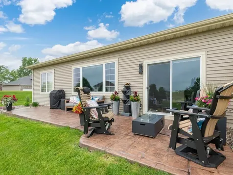 101 Parkview Lane Cologne MN 55322