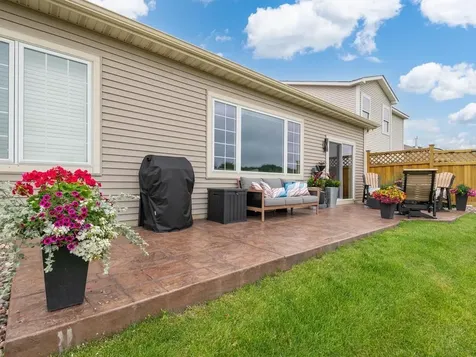 101 Parkview Lane Cologne MN 55322