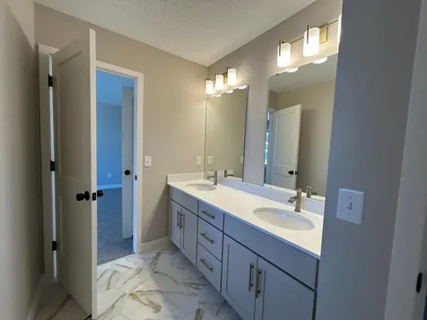 7624 22nd Avenue E Shakopee MN 55379