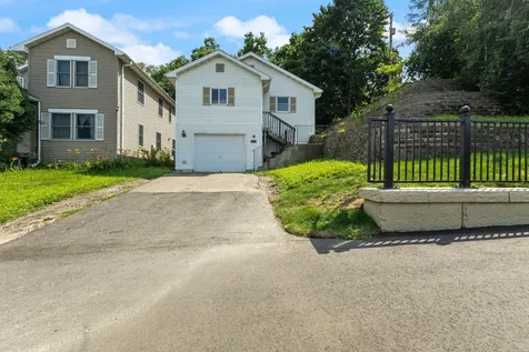 1320 Wilson Avenue Saint Paul MN 55106
