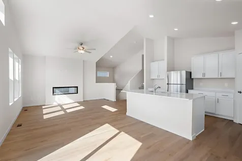 902 Spruce Circle N Cambridge MN 55008