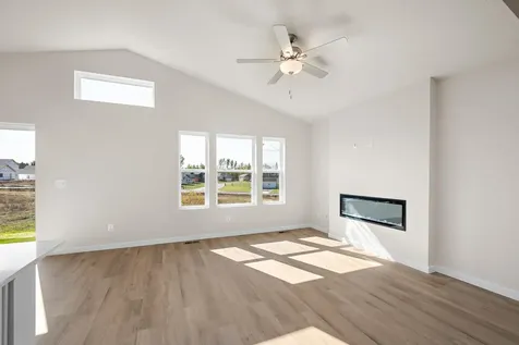 902 Spruce Circle N Cambridge MN 55008
