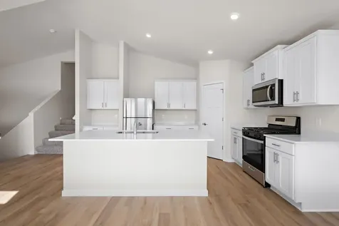 902 Spruce Circle N Cambridge MN 55008