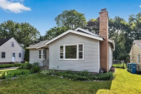 4034 Zane Avenue N Robbinsdale MN 55422