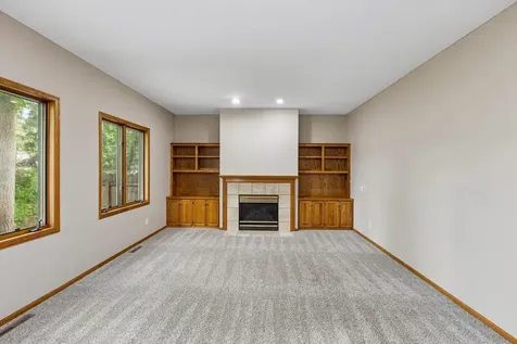 17123 Jonathan Court Lakeville MN 55044