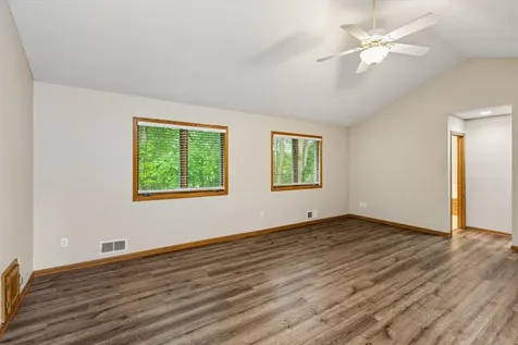 17123 Jonathan Court Lakeville MN 55044