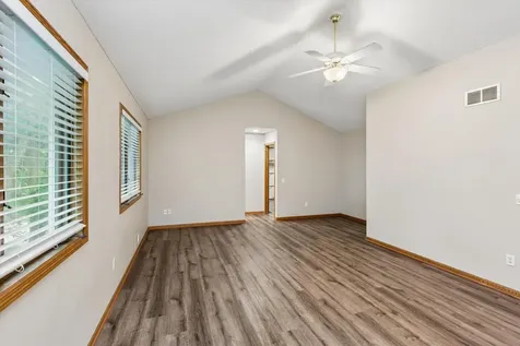 17123 Jonathan Court Lakeville MN 55044