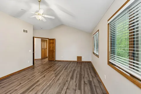 17123 Jonathan Court Lakeville MN 55044