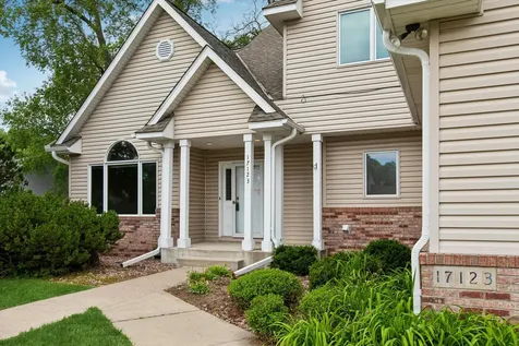 17123 Jonathan Court Lakeville MN 55044