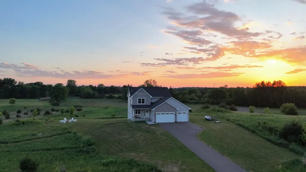 18805 Scenic Way Shafer MN 55074