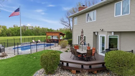 3500 Riverview Circle Moorhead MN 56560