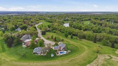 3500 Riverview Circle Moorhead MN 56560