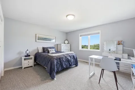 3500 Riverview Circle Moorhead MN 56560
