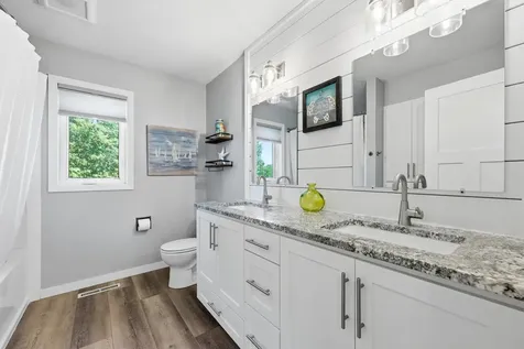 3500 Riverview Circle Moorhead MN 56560