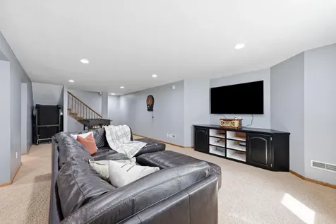 3500 Riverview Circle Moorhead MN 56560
