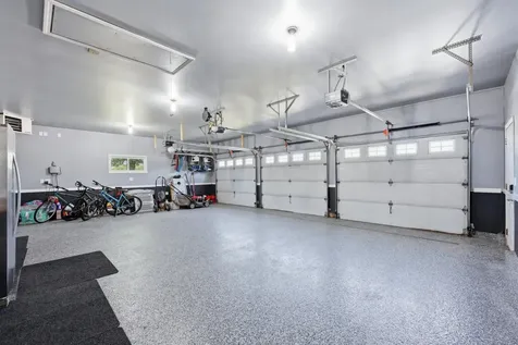 3500 Riverview Circle Moorhead MN 56560
