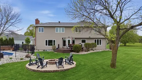 3500 Riverview Circle Moorhead MN 56560