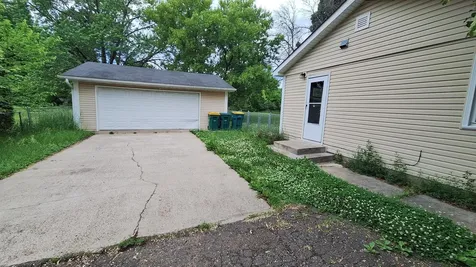 6609 W Broadway Avenue Brooklyn Park MN 55428