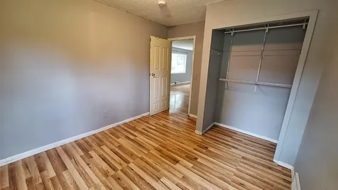 6609 W Broadway Avenue Brooklyn Park MN 55428