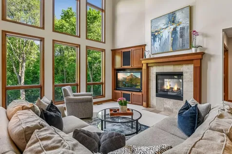 1766 Alphon Drive Victoria MN 55386