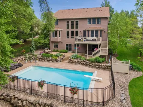 1766 Alphon Drive Victoria MN 55386