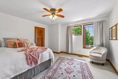 1766 Alphon Drive Victoria MN 55386