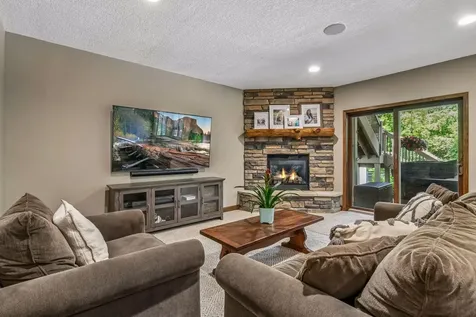 1766 Alphon Drive Victoria MN 55386