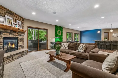 1766 Alphon Drive Victoria MN 55386