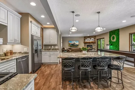 1766 Alphon Drive Victoria MN 55386