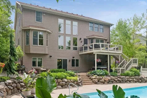 1766 Alphon Drive Victoria MN 55386