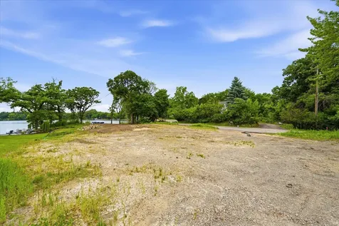 1184 Edgewater Avenue Arden Hills MN 55112