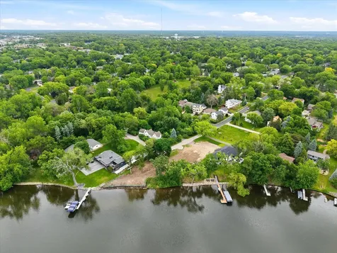 1184 Edgewater Avenue Arden Hills MN 55112